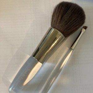 Trish McEvoy #5 powder brush and #32 eyebrow brush bundle